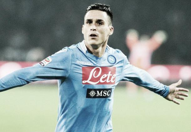 Callejón, celebrando uno de sus goles con la camiseta del Napoli. / Foto: @FootballFact