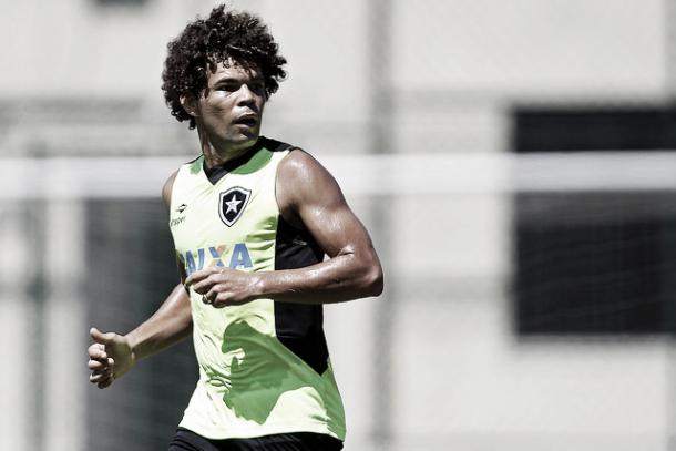 No Brasileirão 2016, Camilo deixou sua marca sua três ex-equipes (Foto: Vitor Silva/SSPress/Botafogo)