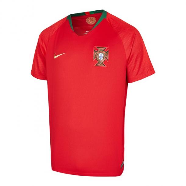 Primera equipación de Portugal | FIFA