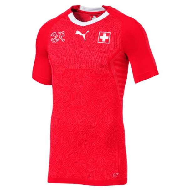Primera equipación de Suiza | FIFA