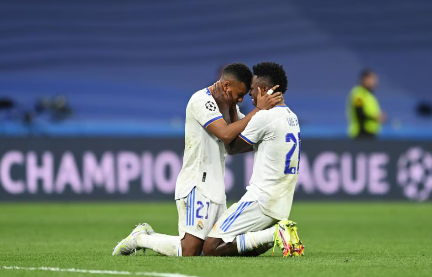 Rodrygo y Vinicius celebrando el pase a la final tras ganar al Manchester City (Foto: UEFA)