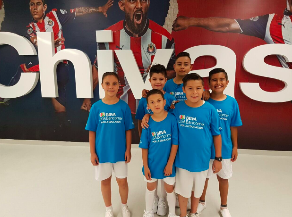 (Foto: Twitter @Chivas)