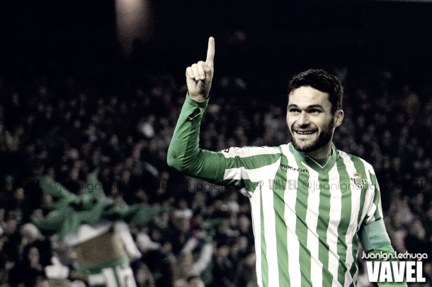 El delantero del Getafe Jorge Molina fue jugador del Betis durante 6 años / Foto: Vavel