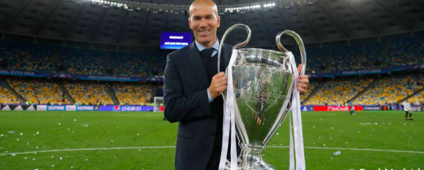 Zidane levanta su tercera Champions consecutiva. Foto: Real Madrid.