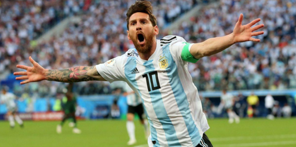 Lionel Messi celebrando el primer gol de Argentina ante Nigeria | Foto: Getty Images