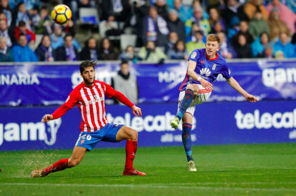 El golpeo del segundo gol de Mossa | Imagen: Real Oviedo