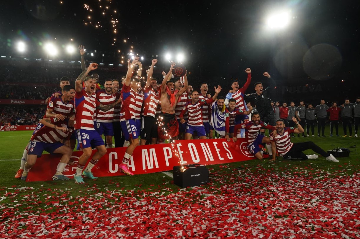 Granada, campeón Liga Smartbank y vuelta a Primera|| Twitter  @GranadaCF
