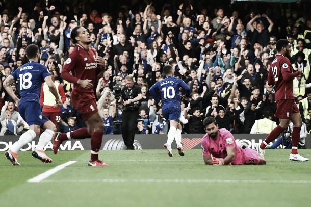 Hazard comemora o primeiro gol da partida (Reprodução / Chelsea)