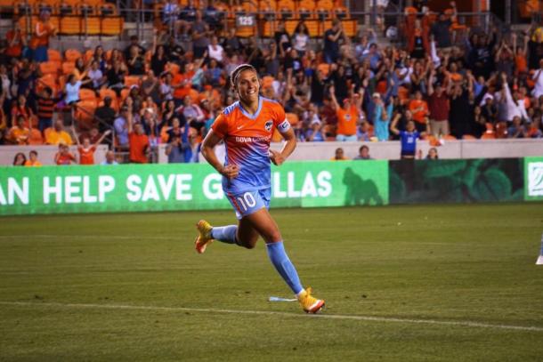 Midfielder Carli Lloyd of the Houston Dash as she marks her fourth season with the Dash. Source: Ray Escamilla