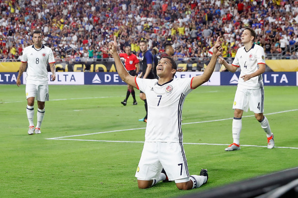 Bacca esulta con la maglia della Colombia. Fonte foto: Getty Images Europe.
