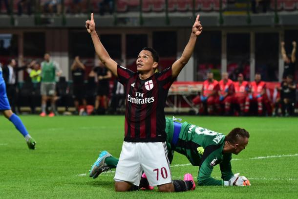 Bacca celebrates against Empoli | Photo: 101greatgoals.com