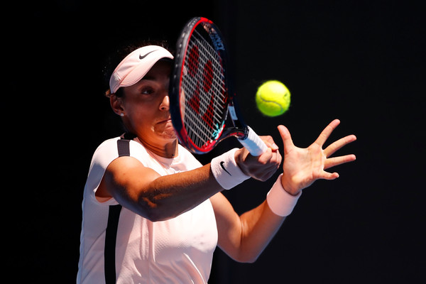 Caroline Garcia in action during the match today | Photo: Darrian Traynor/Getty Images AsiaPac