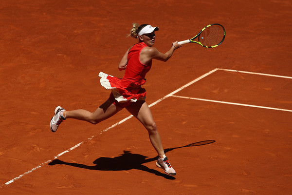 Caroline Wozniacki hits a forehand | Photo: Julian Finney/Getty Images Europe