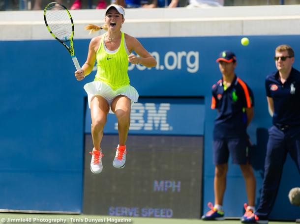 Catherine Bellis celebrates after winning her third-round qualifying match against Alison Van Uytvanck at the 2016 U.S. Open. | Photo: Jimmie48 Tennis Photography