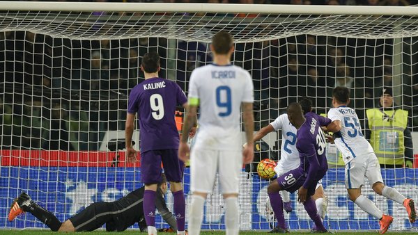 Babacar marcando el 2-1 | Foto: ACF Fiorentina
