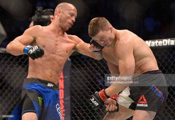 Cerrone (L) knocked out Story (R) at UFC 202 | Photo: Getty/BrandonMagnus/ZuffaLLC