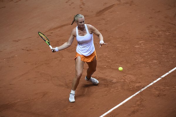 Bertens kept the pressure before racing away | Photo: Fed Cup