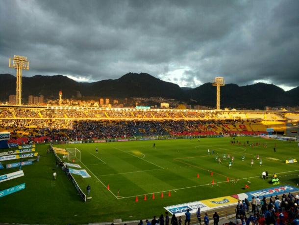 Calentamiento en el Campín. Foto: @DanielTelloB