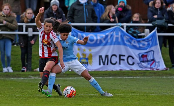 Demi Stokes shields the ball in City's 2-0 win. (Photo: Manchester City WFC)