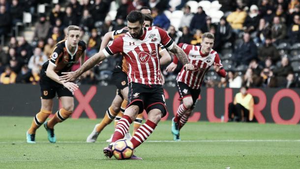 Austin en el gol de penalti ante el Hull City. Foto: Premier League.