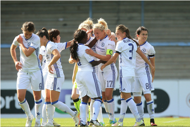 Katie Chapman celebrates her opener for Chelsea | Photo: Getty Images 