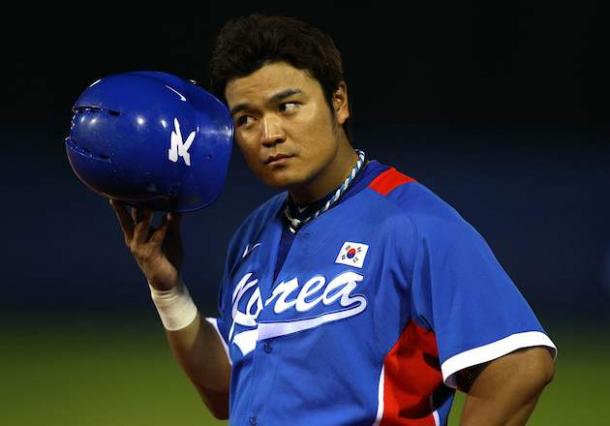 http://sports.cbsimg.net/images/mlb/photogallery/111312-shin-soo-choo-korea.jpg