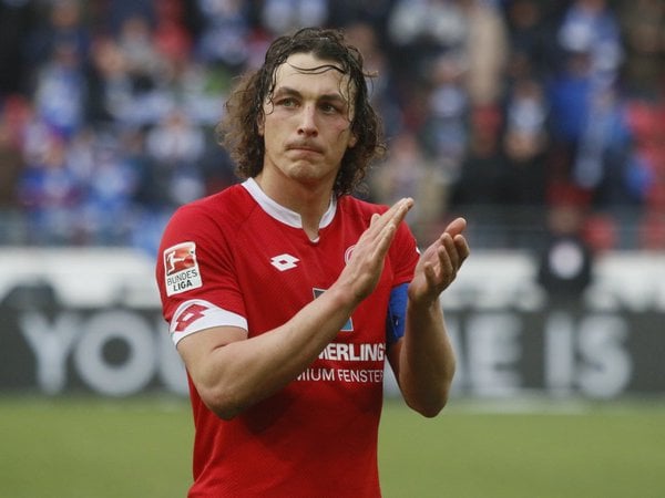 Julian Baumgartlinger deja el Mainz 05 con 124 partidos de Bundesliga y dos goles. // (Foto de bayer04.de)
