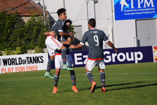 Sergio Diaz celebrating with teammates. Photo: APF