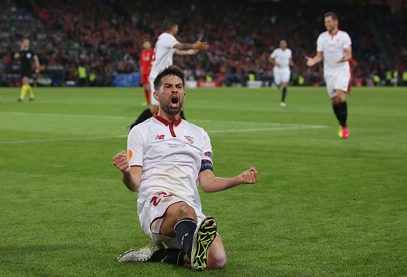 Coke autor de dos goles | Foto: UEFA