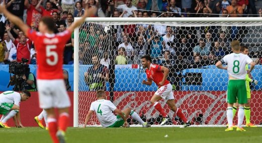 McAuley was left devastated after scoring an own goal | Photo: Sky Sports