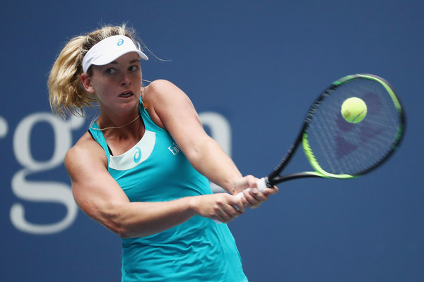 Coco Vandeweghe hits a backhand against Agnieszka Radwanska | Photo: Abbie Parr/Getty Images North America