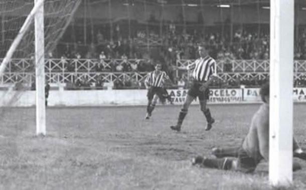 Gol del Sporting al Celta en partido correspondiente al Torneo de las Mancomunidades de 1935 (Foto: blog.elcomercio.es)
