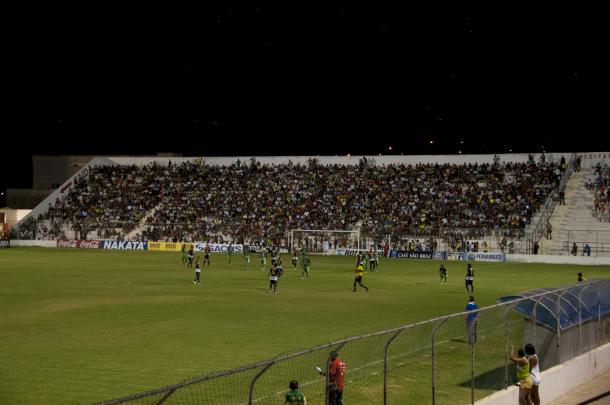 Estádio promete receber bom público nesta noite