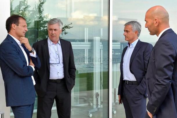 Allegri e Zidane, il maestro Ancelotti, e José Mourinho. | Fonte immagine: Twitter @iMiaSanMia