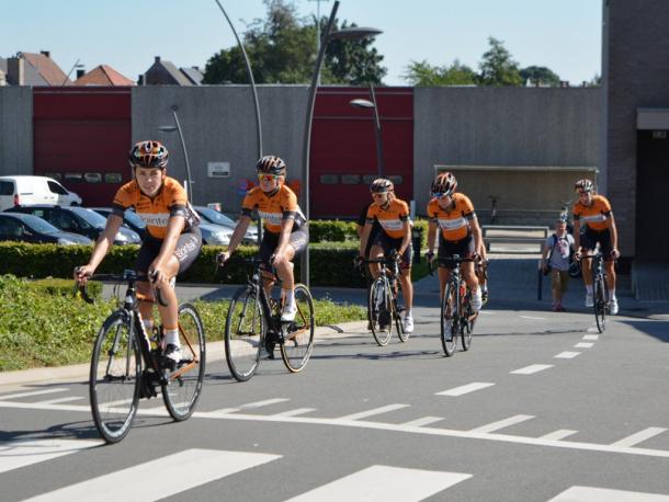 El equipo vasco sigue confiando en sus ciclistas | Foto: Lointek