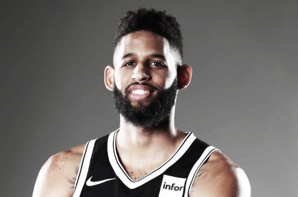 Sharp-shooter Allen Crabbe posing in Nets jersey I Photo: Al Bello/Getty Images 