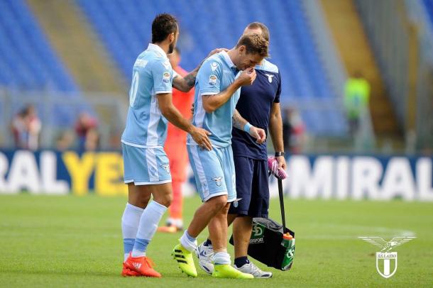 Lucas Biglia se retira lesionado | Foto: Lazio