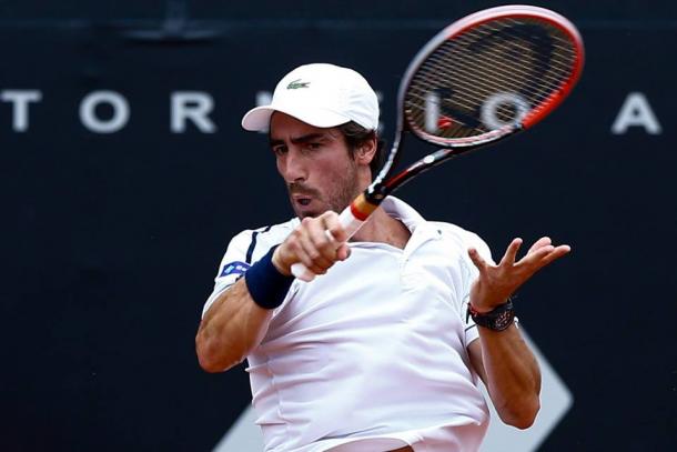 Pablo Cuevas hits a forehand during Sunday's title match (Photo: Brasil Open)
