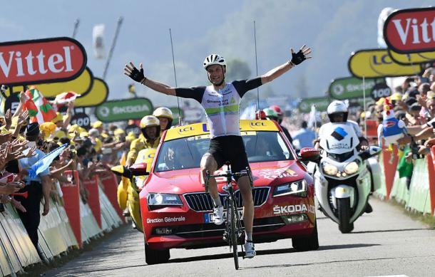 Cummings celebrating victory yesterday / BiCycling
