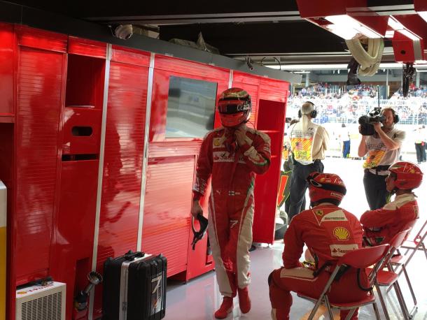 Kimi Raikkonen tras abandonar | Foto: Scuderia Ferrari