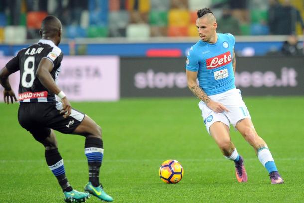Hamšík controla el balón en el partido ante el Udinese | Foto: SSC Napoli