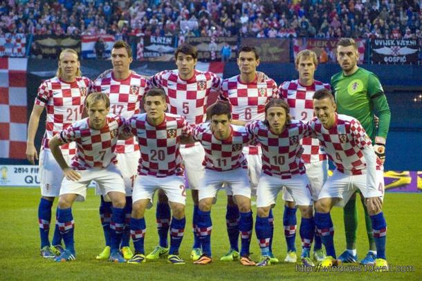 Foto di rito per la nazionale croata. | Fonte: twitter.com/byfreeagent