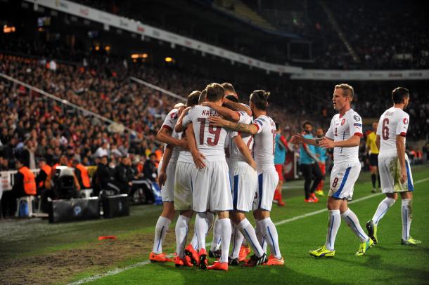 L'esultanza dei calciatori cechi dopo una rete contro l'Olanda | Foto: bettingadda.com