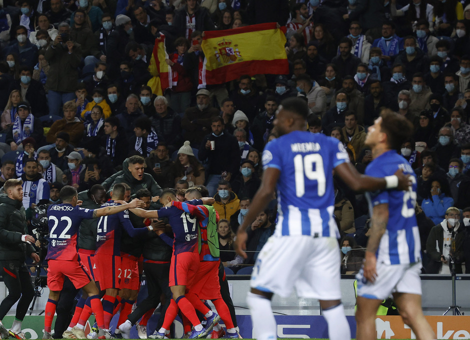 El equipo rojiblanco celebrando el 0-3 | Foto: Atlético de Madrid