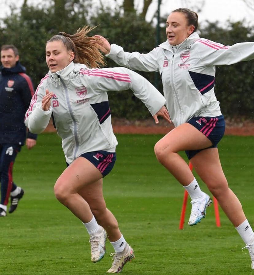 Com show de Vivianne Miedema, Arsenal avança para a fase de grupos da  Champions Feminina, futebol internacional