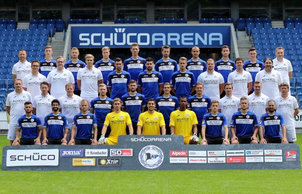 Bielefeld's 2017-18 season squad photo, with Quaschner in the top row, second right. | Photo: Arminia Bielefeld