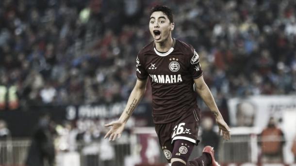 Idol at Cerro Porteño and Lanus, Almiron became a league champion at the both the clubs he's played for. Photo: Diario Ole