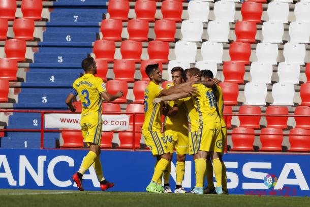 Los jugadores del Cádiz celebran el gol del triunfo | Foto: LaLiga