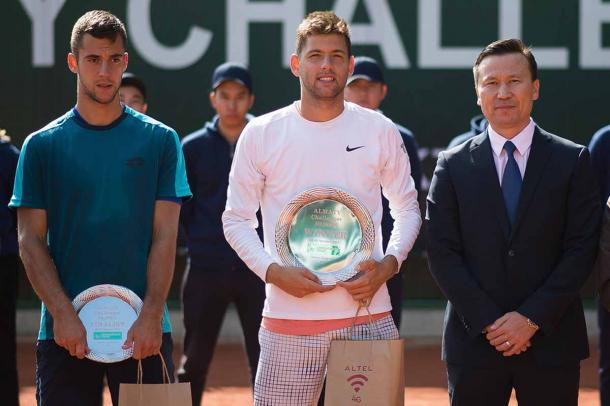 Krajinovic stands alongside runner up Djere with his Almaty plate (ATP Challenger Tour)