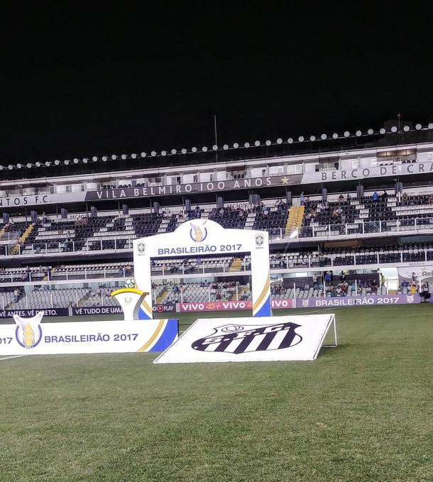 Vila Belmiro neste instante. Divulgação: Twitter oficial Santos Futebol Clube